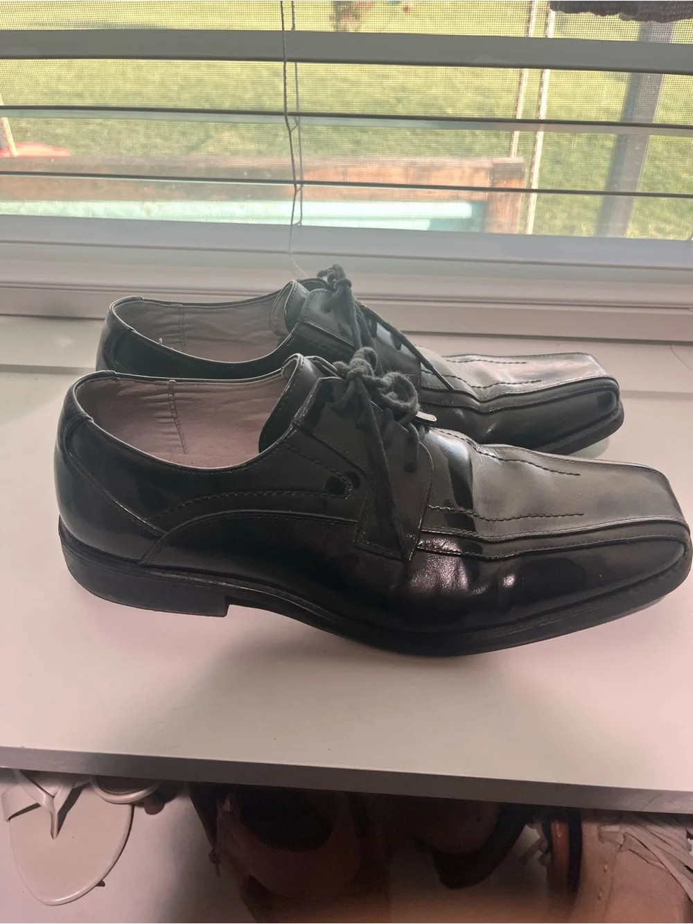 Classic Black Men's Lace-Up Dress Shoes